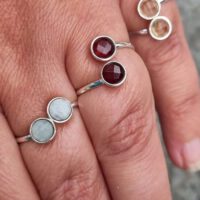 Vertelbare zilveren ring