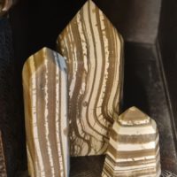 Zebra calciet